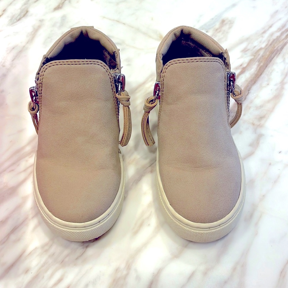 Gianni Bini girls shoes